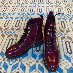 Ladies combat boots sz 7.5